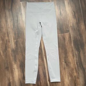 LULULEMON WUNDER TRAIN 25” LEGGINGS💗💗